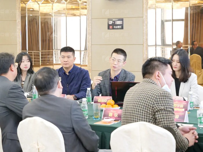 成都天府新區(qū)新能源新材料產(chǎn)業(yè)功能區(qū)管委會及浩旺集團領(lǐng)導(dǎo)到訪臣通 成都天府新區(qū)新能源新材料產(chǎn)業(yè)功能區(qū)管委會及浩旺集團領(lǐng)導(dǎo)到訪臣通